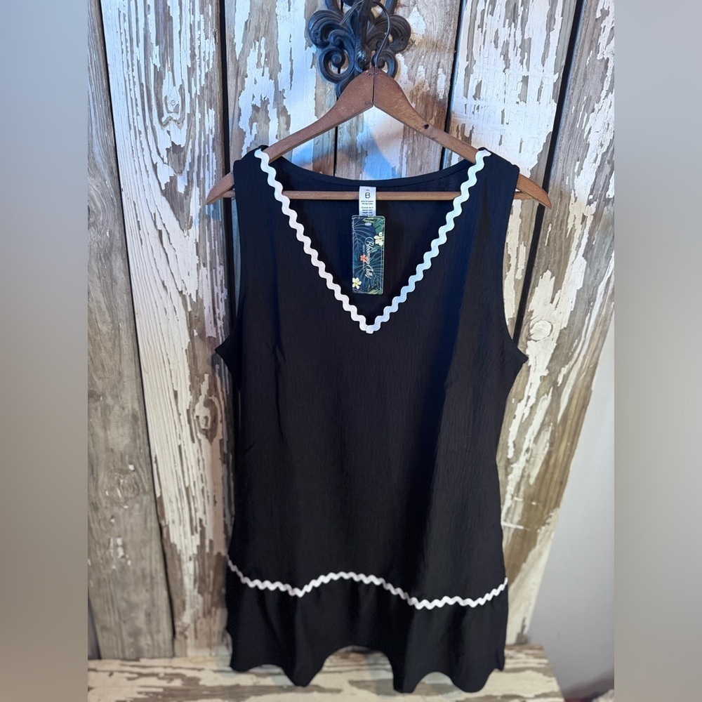 Swimsuit Coverup Size Medium with White Zigzag Trim NWT - Picture 1 of 6